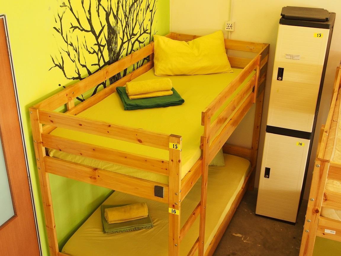พ็อดส์ เดอะ แบคแพคเกอร์ โฮม แอนด์ คาเฟ่ Hostel กัวลาลัมเปอร์ ภายนอก รูปภาพ